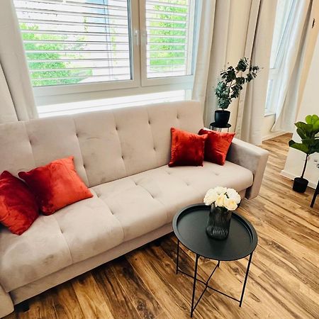 Stylovy Apartman City Банська Бистриця Екстер'єр фото